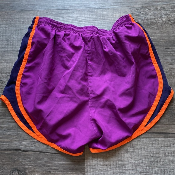 Nike Running Shorts - Picture 2 of 4